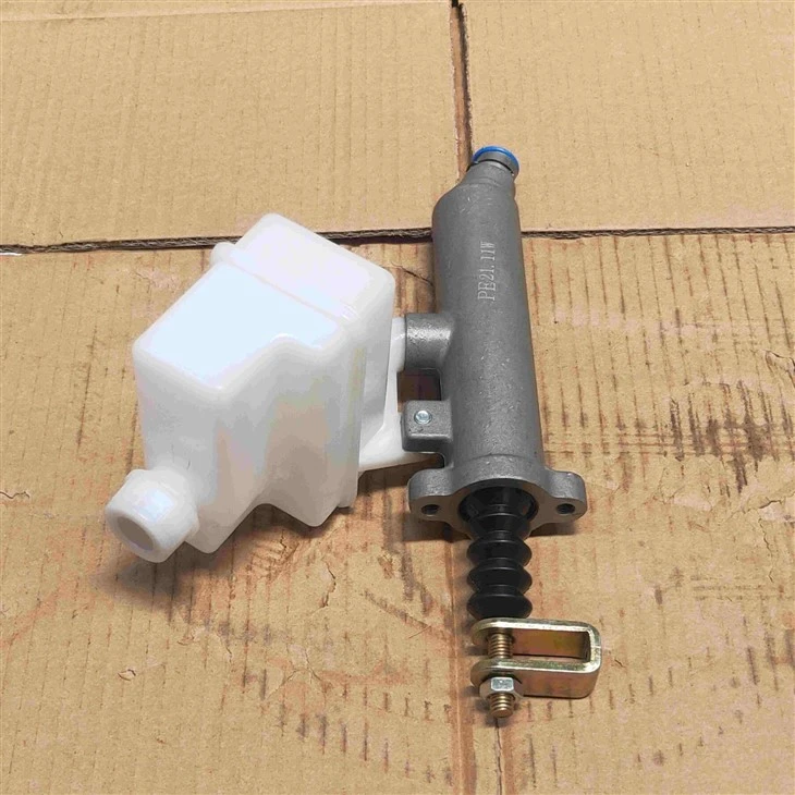 DZ97189230520 Shacman Clutch Master Cylinder DZ97189230520 Shacman Clutch Master Cylinder