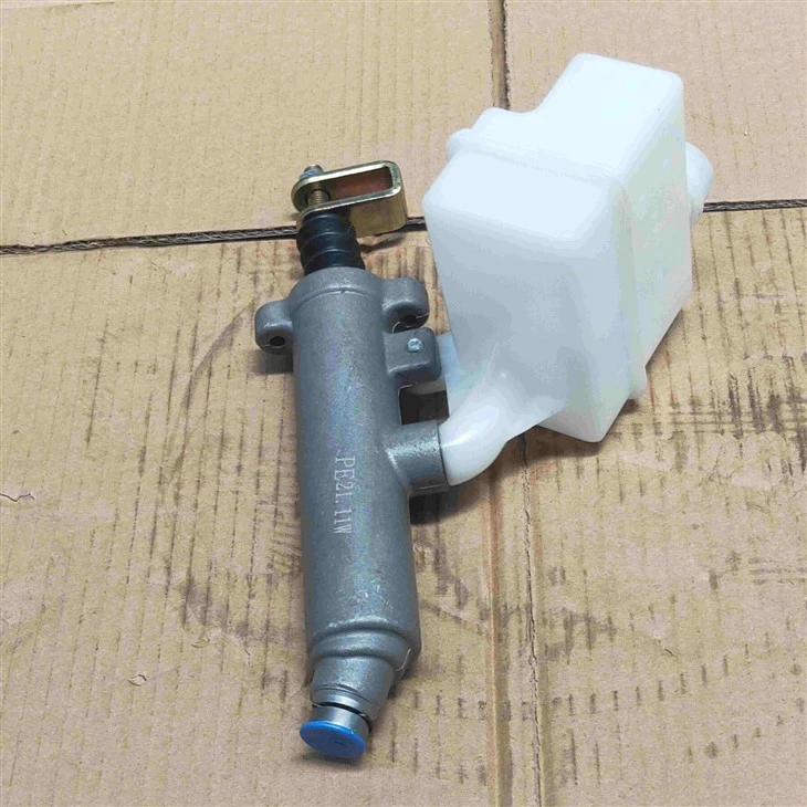 DZ97189230520 Clutch Master Cylinder1 DZ97189230520 Clutch Master Cylinder1