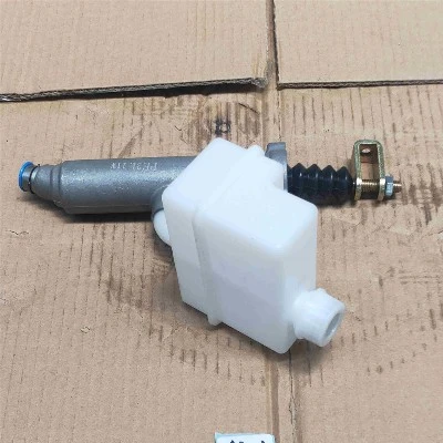 DZ97189230520 Shacman Clutch Master Cylinder2 DZ97189230520 Shacman Clutch Master Cylinder2
