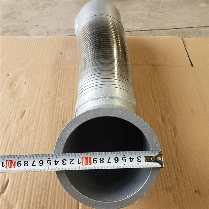WG9731540002 8х4 muffler bypass hose 2 clamps below WG9731540002 8х4 muffler bypass hose 2 clamps below